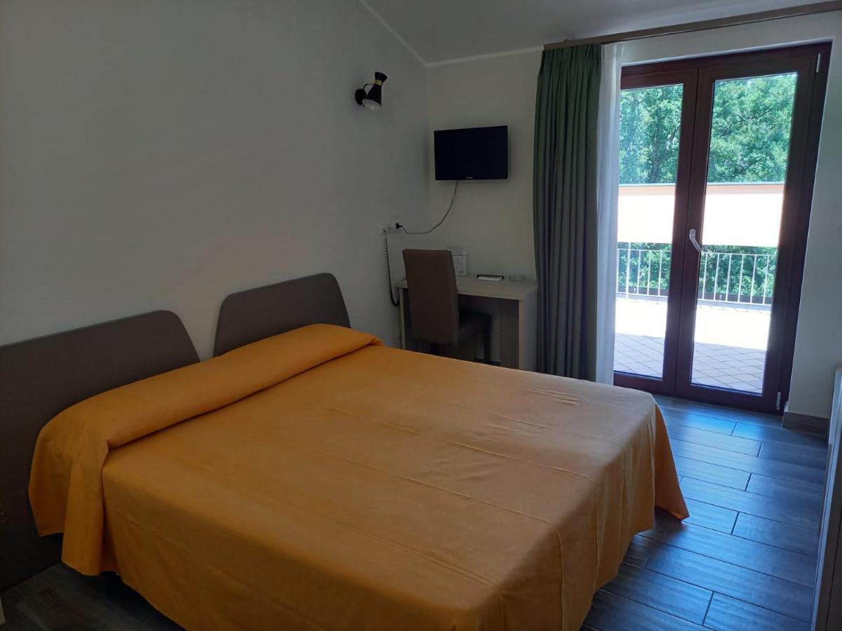 Hotel Ristorante Villa Terry Lauria Inferiore Εξωτερικό φωτογραφία